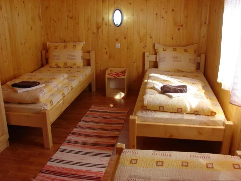 Corund Cazare | Cabană (K0277-7) Imaginea poate fi supusă drepturilor de autor. Se recomandă contactarea titularului drepturilor. Corund Cazare | Cabană (K0277-7) Imaginea poate fi supusă drepturilor de autor. Se recomandă contactarea titularului drepturilor.