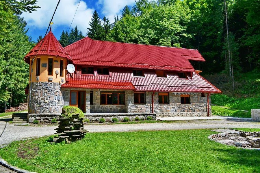 Sovata Cazare | Cabană (K1477-50) Imaginea poate fi supusă drepturilor de autor. Se recomandă contactarea titularului drepturilor.