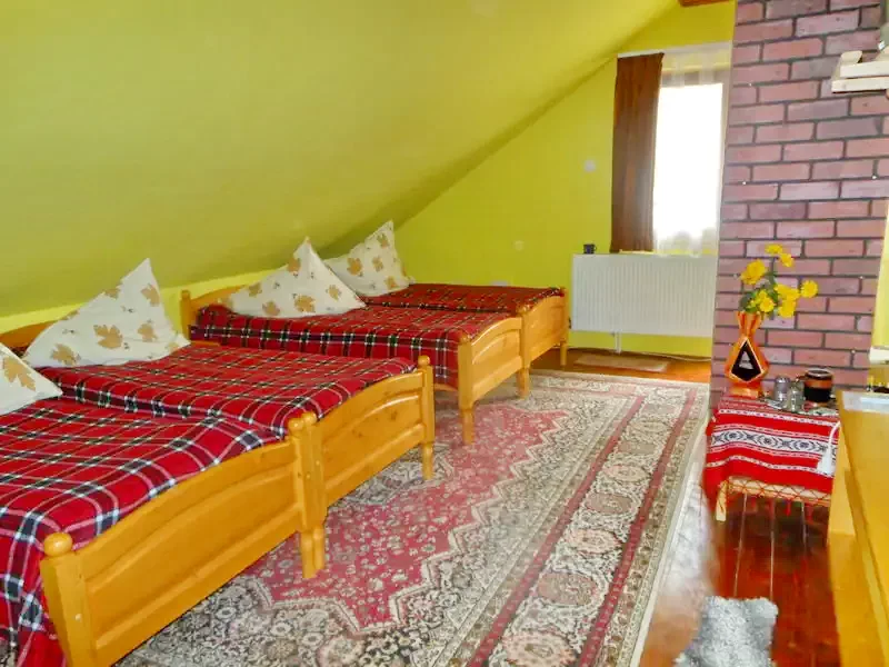 Marosfő Szállás | Panzió (K0151-13) A kép szerzői jogvédelem alatt állhat. Javasolt a kapcsolatfelvétel a jog tulajdonossal. Marosfő Szállás | Panzió (K0151-13) A kép szerzői jogvédelem alatt állhat. Javasolt a kapcsolatfelvétel a jog tulajdonossal.