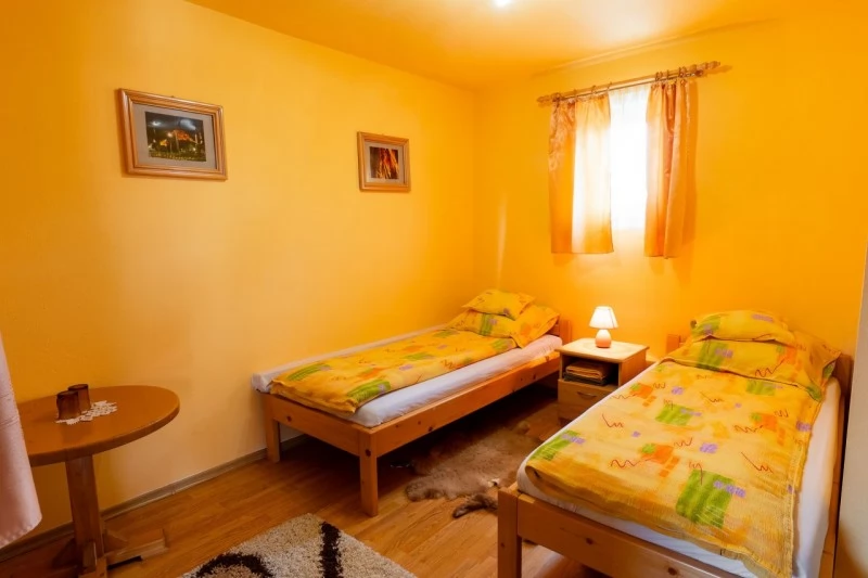 Székelyudvarhely Szállás | Panzió (K0105-8) A kép szerzői jogvédelem alatt állhat. Javasolt a kapcsolatfelvétel a jog tulajdonossal.