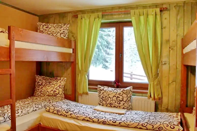 Harghita-Băi Cazare | Cabană (K1204-22) Imaginea poate fi supusă drepturilor de autor. Se recomandă contactarea titularului drepturilor. Harghita-Băi Cazare | Cabană (K1204-22) Imaginea poate fi supusă drepturilor de autor. Se recomandă contactarea titularului drepturilor.
