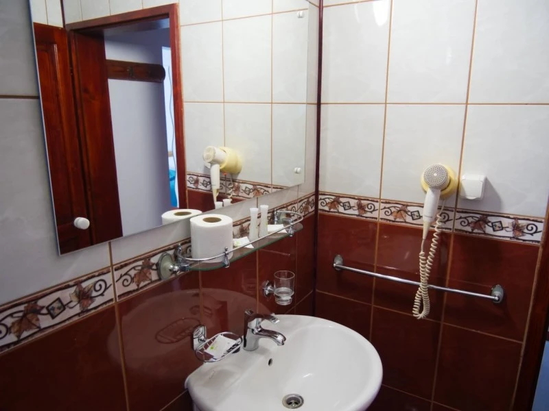 Sibiu Cazare | Pensiune (K1595-23) Imaginea poate fi supusă drepturilor de autor. Se recomandă contactarea titularului drepturilor.