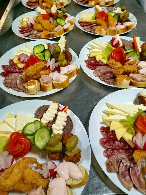 Cazare Colibița - Pensiunea Montana Resort*** | Kolibica - Montana Resort Panzió***. Imaginea poate fi supusă drepturilor de autor. Se recomandă contactarea titularului drepturilor.