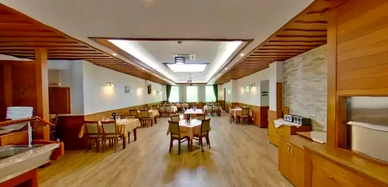 Sovata Cazare | Hotel*** (K0062-9) Imaginea poate fi supusă drepturilor de autor. Se recomandă contactarea titularului drepturilor. Sovata Cazare | Hotel*** (K0062-9) Imaginea poate fi supusă drepturilor de autor. Se recomandă contactarea titularului drepturilor.