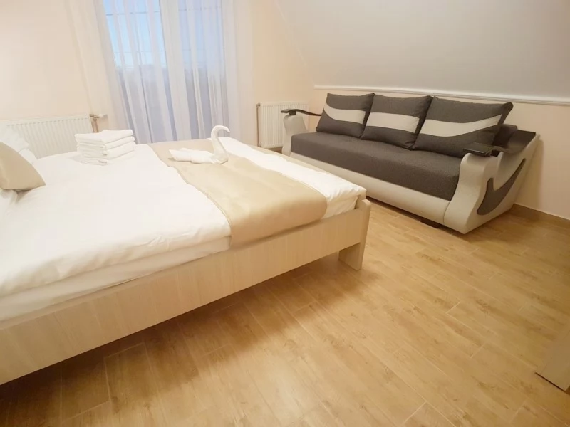 Cazare | Vilă (K0903-55) Imaginea poate fi supusă drepturilor de autor. Se recomandă contactarea titularului drepturilor. Cazare | Vilă (K0903-55) Imaginea poate fi supusă drepturilor de autor. Se recomandă contactarea titularului drepturilor.