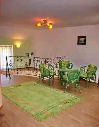 Sibiu Cazare | Pensiune (K0392-8) Imaginea poate fi supusă drepturilor de autor. Se recomandă contactarea titularului drepturilor.