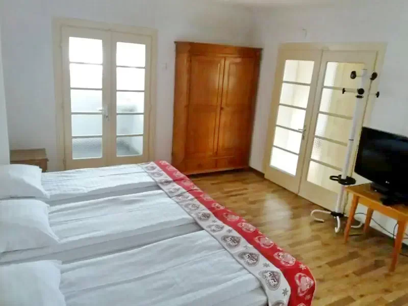Toplița Cazare | Pensiune (K1224-44) Imaginea poate fi supusă drepturilor de autor. Se recomandă contactarea titularului drepturilor. Toplița Cazare | Pensiune (K1224-44) Imaginea poate fi supusă drepturilor de autor. Se recomandă contactarea titularului drepturilor.
