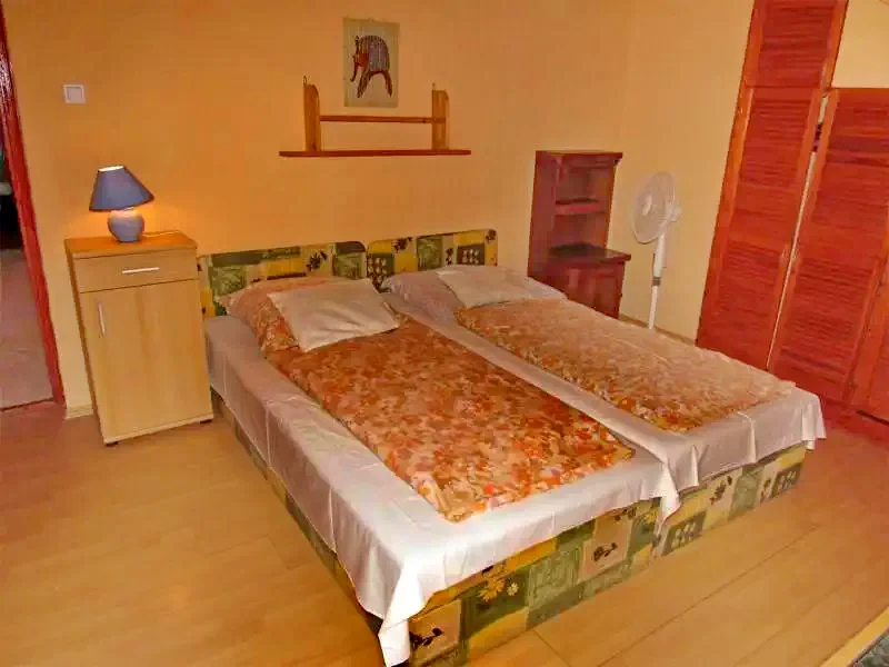 Cazare | Cabană (K0291-35) Imaginea poate fi supusă drepturilor de autor. Se recomandă contactarea titularului drepturilor. Cazare | Cabană (K0291-35) Imaginea poate fi supusă drepturilor de autor. Se recomandă contactarea titularului drepturilor.