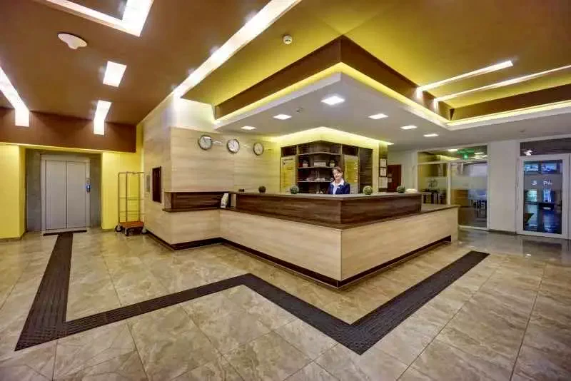 Cazare Băile Tușnad - Hotel Ciucaș *** | Tusnádfürdő - Csukás Hotel ***. Imaginea poate fi supusă drepturilor de autor. Se recomandă contactarea titularului drepturilor.