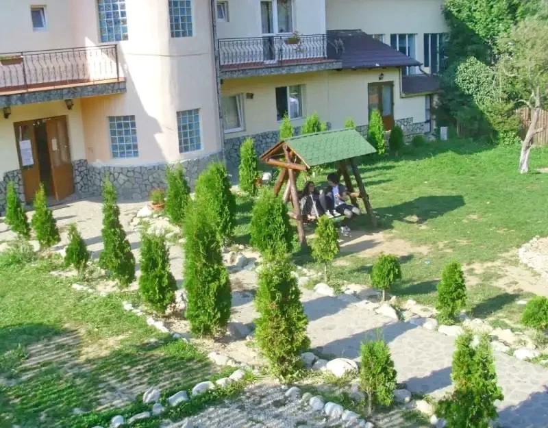 Bran Cazare | Vilă (K0081-1) Imaginea poate fi supusă drepturilor de autor. Se recomandă contactarea titularului drepturilor.