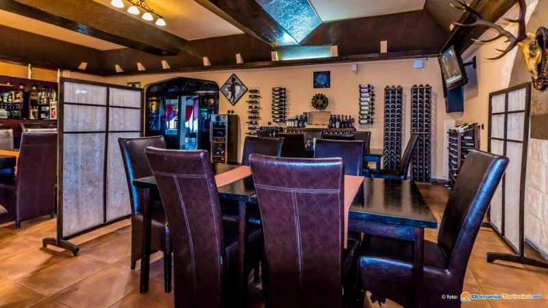 Cazare Reghin - Hotel Monte Cristo *** | Szászrégen - Monte Cristo Hotel ***. Imaginea poate fi supusă drepturilor de autor. Se recomandă contactarea titularului drepturilor.