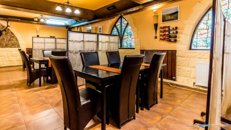 Cazare Reghin - Hotel Monte Cristo *** | Szászrégen - Monte Cristo Hotel ***. Imaginea poate fi supusă drepturilor de autor. Se recomandă contactarea titularului drepturilor.