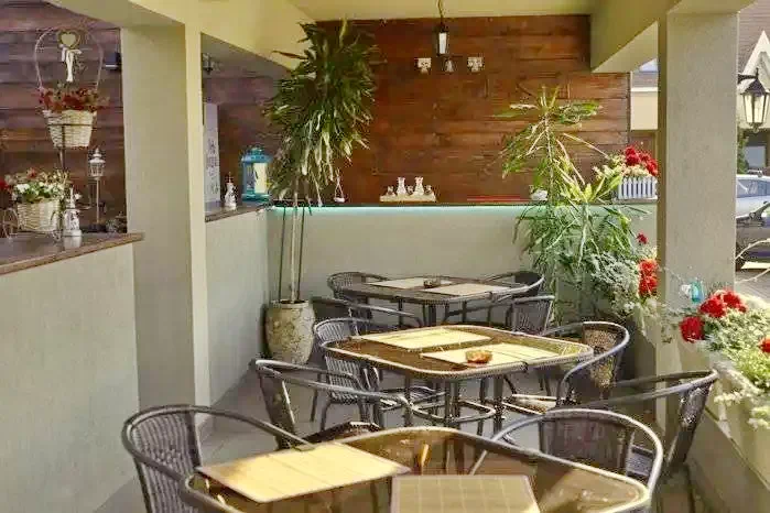Satu Mare Cazare | Motel (K1142-4) Imaginea poate fi supusă drepturilor de autor. Se recomandă contactarea titularului drepturilor.