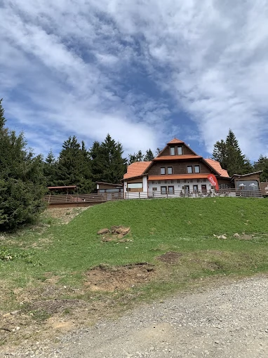 Harghita Madaras Cazare | Han (K1370-54) Imaginea poate fi supusă drepturilor de autor. Se recomandă contactarea titularului drepturilor. Harghita Madaras Cazare | Han (K1370-54) Imaginea poate fi supusă drepturilor de autor. Se recomandă contactarea titularului drepturilor.