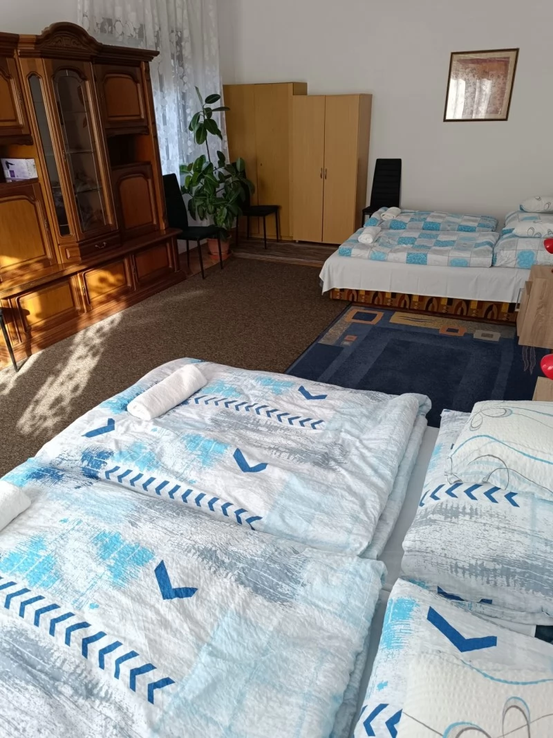 Hajdúszoboszló Szállás | Kulcsosház (K0587-8) A kép szerzői jogvédelem alatt állhat. Javasolt a kapcsolatfelvétel a jog tulajdonossal. Hajdúszoboszló Szállás | Kulcsosház (K0587-8) A kép szerzői jogvédelem alatt állhat. Javasolt a kapcsolatfelvétel a jog tulajdonossal.