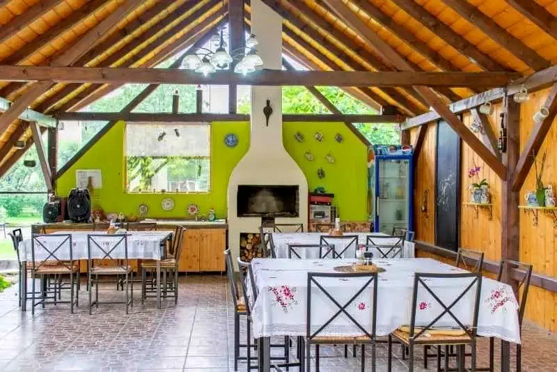 Cazare Gura Râului - Pensiunea Sânziana**** | Guraró - Sânziana Panzió****. Imaginea poate fi supusă drepturilor de autor. Se recomandă contactarea titularului drepturilor.