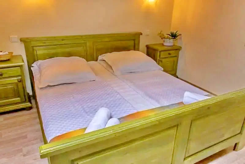 Sibiu Cazare | Pensiune (K0657-39) Imaginea poate fi supusă drepturilor de autor. Se recomandă contactarea titularului drepturilor.