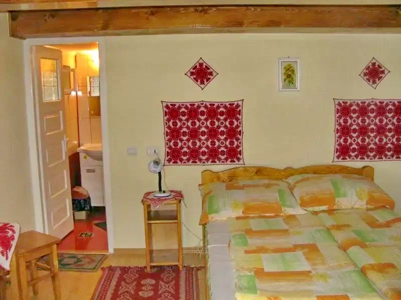 Rimetea Cazare | Casă de oaspeți (K1095-10) Imaginea poate fi supusă drepturilor de autor. Se recomandă contactarea titularului drepturilor.
