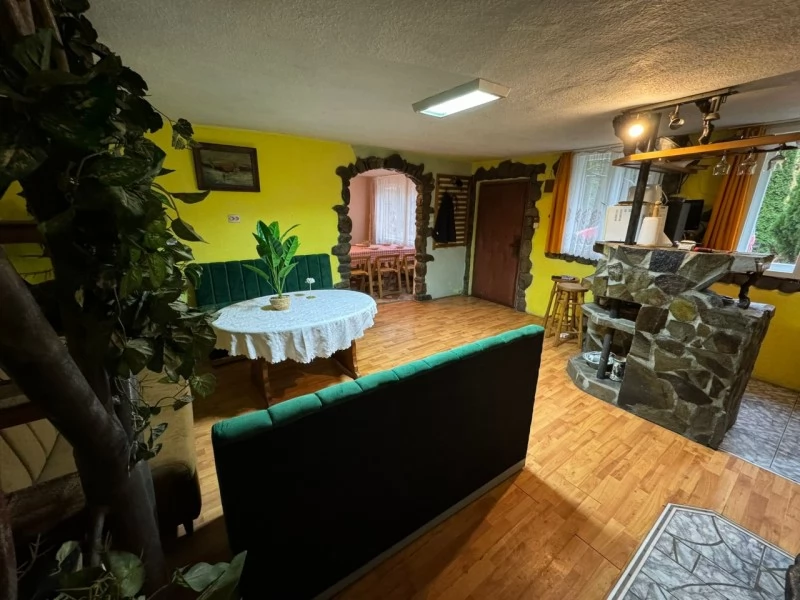 Băile Homorod Cazare | Casă de oaspeți (K0209-20) Imaginea poate fi supusă drepturilor de autor. Se recomandă contactarea titularului drepturilor.