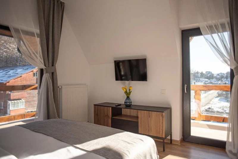 Bușteni Cazare | Hotel-apartament (K1585-38) Imaginea poate fi supusă drepturilor de autor. Se recomandă contactarea titularului drepturilor. Bușteni Cazare | Hotel-apartament (K1585-38) Imaginea poate fi supusă drepturilor de autor. Se recomandă contactarea titularului drepturilor.