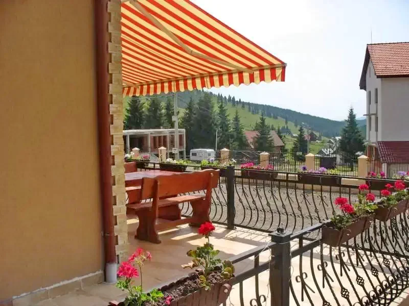 Cazare Arieșeni - Hotel Cristalin*** | Lepus - Cristalin Hotel***. Imaginea poate fi supusă drepturilor de autor. Se recomandă contactarea titularului drepturilor.