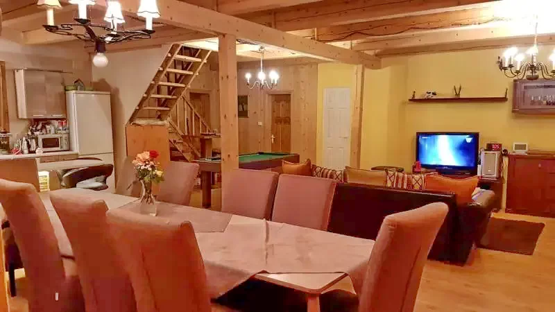 Cazare Valea Boghii - Cabana Krokusz | Boga-völgye - Krókusz kulcsosház. Imaginea poate fi supusă drepturilor de autor. Se recomandă contactarea titularului drepturilor.