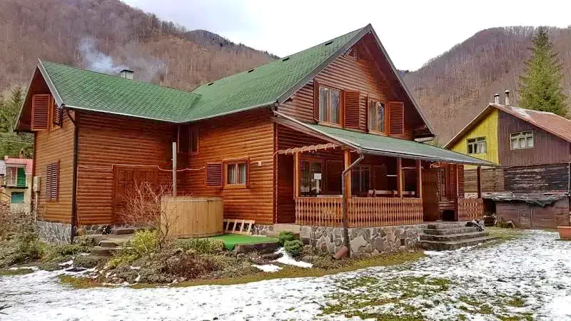 Cazare Valea Boghii - Cabana Krokusz | Boga-völgye - Krókusz kulcsosház. Imaginea poate fi supusă drepturilor de autor. Se recomandă contactarea titularului drepturilor.