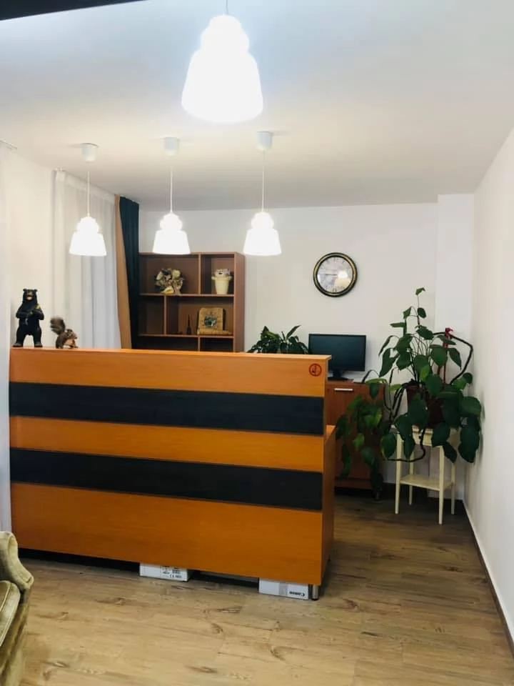 Sovata Cazare | Cabană (K1468-4) Imaginea poate fi supusă drepturilor de autor. Se recomandă contactarea titularului drepturilor.