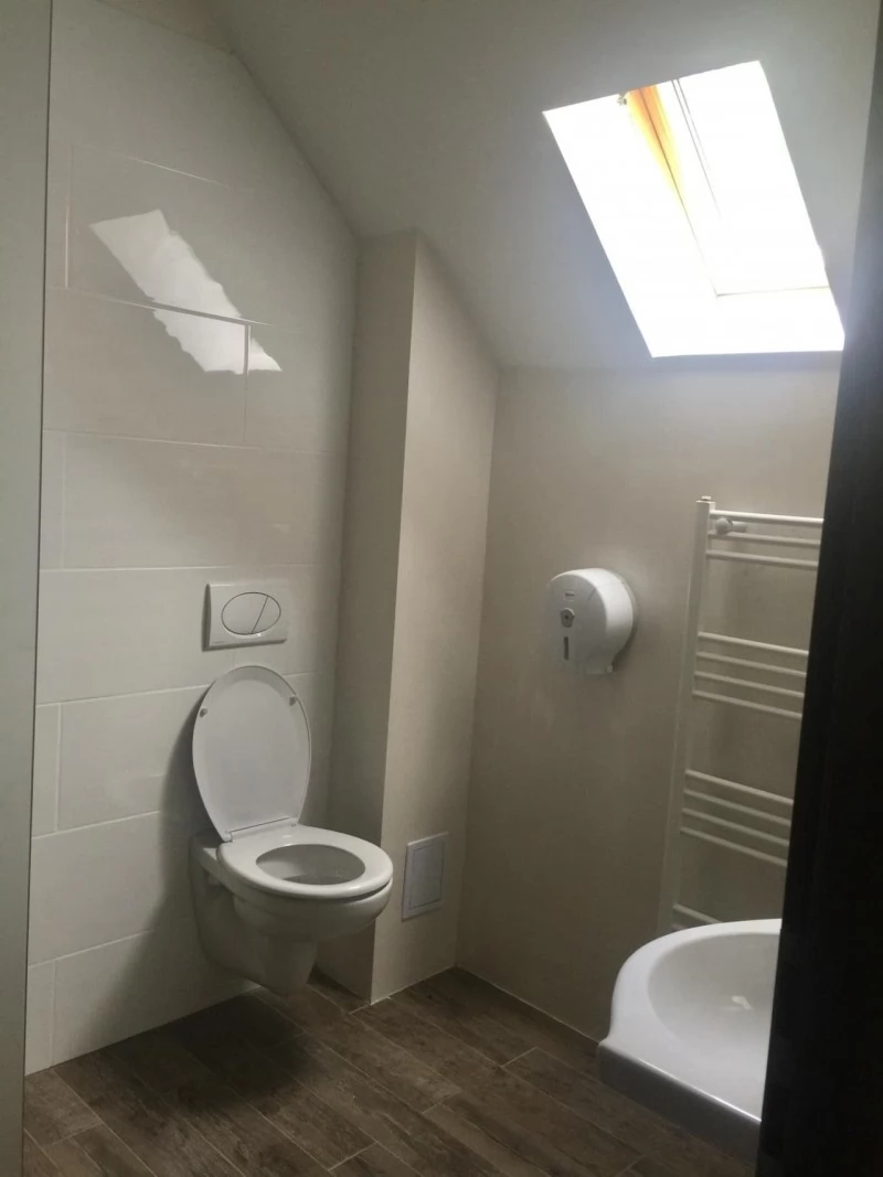 Sovata Cazare | Cabană (K1468-9) Imaginea poate fi supusă drepturilor de autor. Se recomandă contactarea titularului drepturilor.