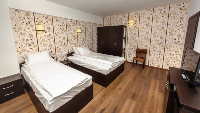 Cazare Băile Herculane - Hotel Sara's Sons*** | Herkulesfürdő - Sara's Sons Hotel*** . Imaginea poate fi supusă drepturilor de autor. Se recomandă contactarea titularului drepturilor.
