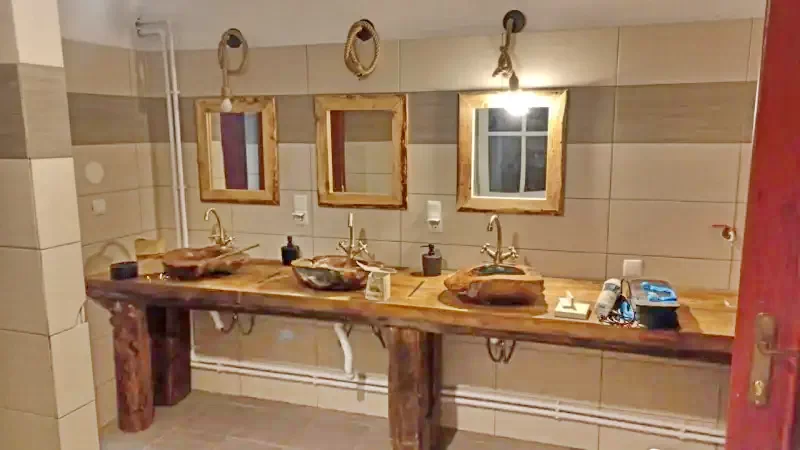 Komandó Szállás | Panzió (K1377-29) A kép szerzői jogvédelem alatt állhat. Javasolt a kapcsolatfelvétel a jog tulajdonossal. Komandó Szállás | Panzió (K1377-29) A kép szerzői jogvédelem alatt állhat. Javasolt a kapcsolatfelvétel a jog tulajdonossal.