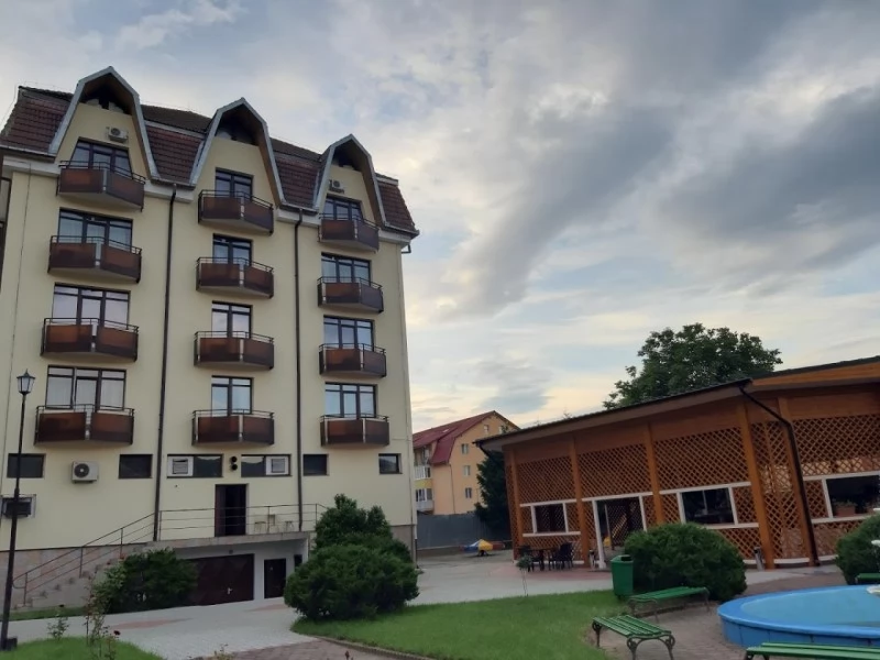 Cazare Bistrița - Hotel Diana*** | Beszterce - Diana Hotel*** . Imaginea poate fi supusă drepturilor de autor. Se recomandă contactarea titularului drepturilor.