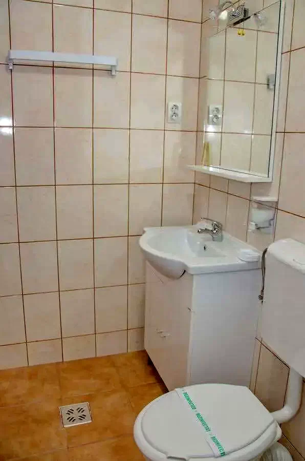 Körösfő Szállás | Vendégház (K0988-16) A kép szerzői jogvédelem alatt állhat. Javasolt a kapcsolatfelvétel a jog tulajdonossal. Körösfő Szállás | Vendégház (K0988-16) A kép szerzői jogvédelem alatt állhat. Javasolt a kapcsolatfelvétel a jog tulajdonossal.
