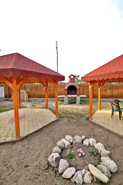 Cazare Băile Herculane - Căsuțele Casa Ecologică*** | Herkulesfürdő - Casa Ecologică Házak*** . Imaginea poate fi supusă drepturilor de autor. Se recomandă contactarea titularului drepturilor.
