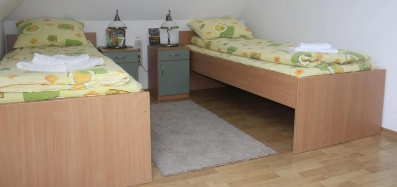 Șumuleu Ciuc, Miercurea Ciuc Cazare | Casă de oaspeți (K1504-10) Imaginea poate fi supusă drepturilor de autor. Se recomandă contactarea titularului drepturilor. Șumuleu Ciuc, Miercurea Ciuc Cazare | Casă de oaspeți (K1504-10) Imaginea poate fi supusă drepturilor de autor. Se recomandă contactarea titularului drepturilor.