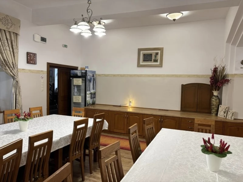 Csíksomlyó, Csíkszereda Szállás | Vendégház (K1504-23) A kép szerzői jogvédelem alatt állhat. Javasolt a kapcsolatfelvétel a jog tulajdonossal. Csíksomlyó, Csíkszereda Szállás | Vendégház (K1504-23) A kép szerzői jogvédelem alatt állhat. Javasolt a kapcsolatfelvétel a jog tulajdonossal.