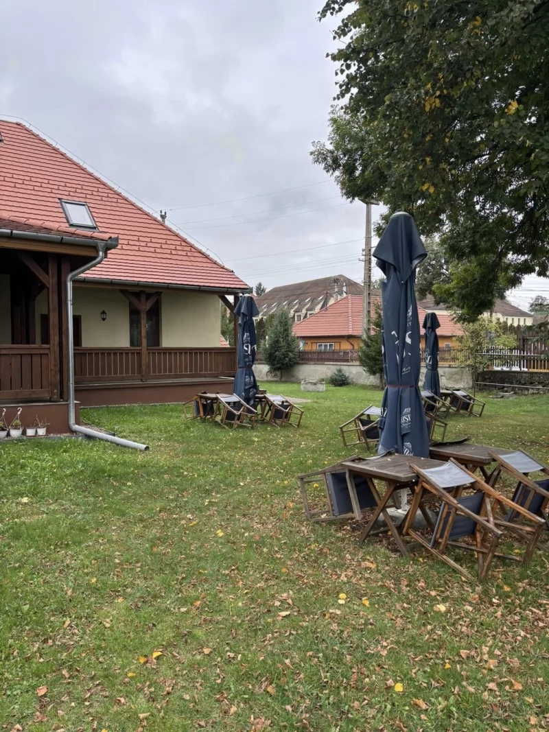 Csíksomlyó, Csíkszereda Szállás | Vendégház (K1504-34) A kép szerzői jogvédelem alatt állhat. Javasolt a kapcsolatfelvétel a jog tulajdonossal. Csíksomlyó, Csíkszereda Szállás | Vendégház (K1504-34) A kép szerzői jogvédelem alatt állhat. Javasolt a kapcsolatfelvétel a jog tulajdonossal.