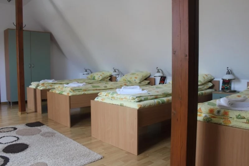 Șumuleu Ciuc, Miercurea Ciuc Cazare | Casă de oaspeți (K1504-39) Imaginea poate fi supusă drepturilor de autor. Se recomandă contactarea titularului drepturilor. Șumuleu Ciuc, Miercurea Ciuc Cazare | Casă de oaspeți (K1504-39) Imaginea poate fi supusă drepturilor de autor. Se recomandă contactarea titularului drepturilor.