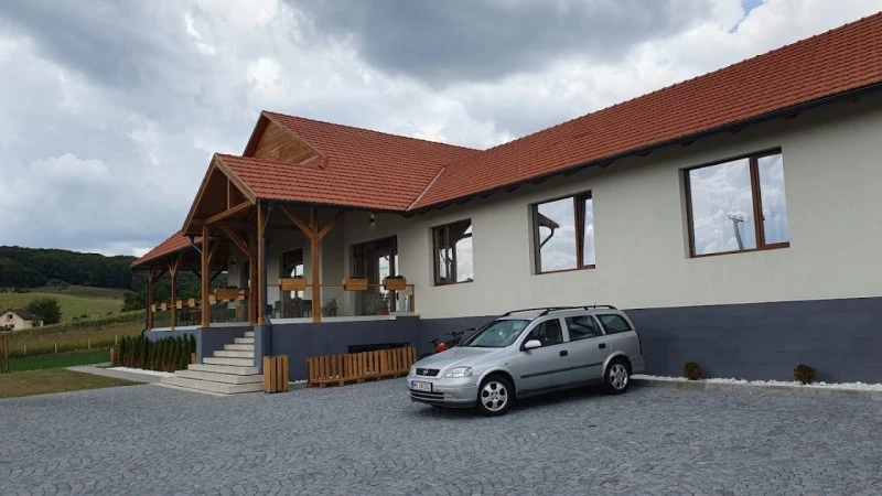 Miercurea Nirajului Cazare | Pensiune (K0409-22) Imaginea poate fi supusă drepturilor de autor. Se recomandă contactarea titularului drepturilor. Miercurea Nirajului Cazare | Pensiune (K0409-22) Imaginea poate fi supusă drepturilor de autor. Se recomandă contactarea titularului drepturilor.