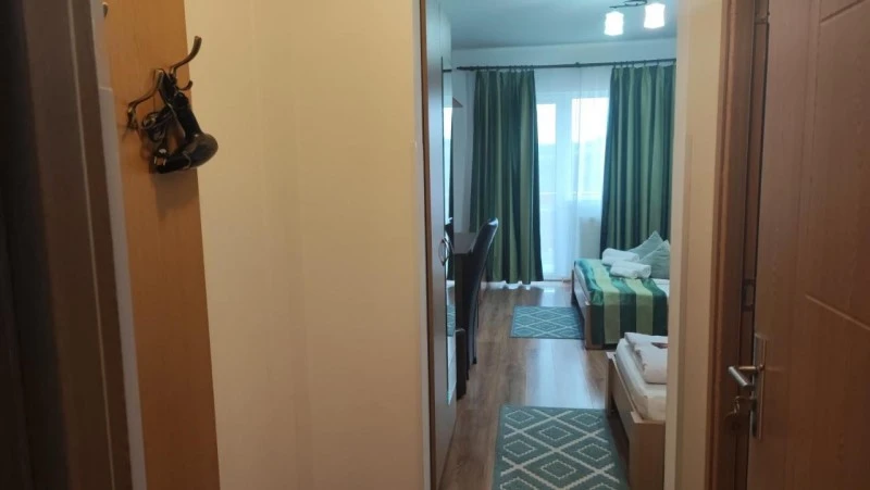 Hațeg Cazare | Motel (K1547-53) Imaginea poate fi supusă drepturilor de autor. Se recomandă contactarea titularului drepturilor. Hațeg Cazare | Motel (K1547-53) Imaginea poate fi supusă drepturilor de autor. Se recomandă contactarea titularului drepturilor.
