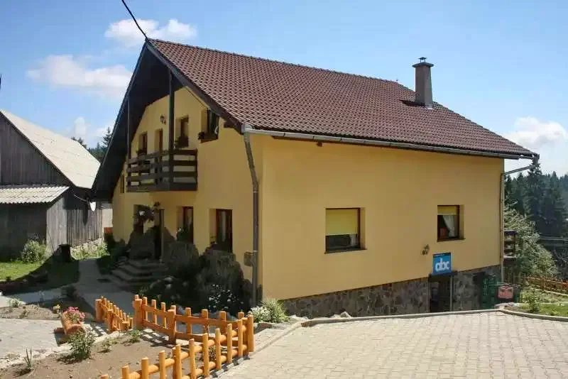Harghita-Băi Cazare | Pensiune (K1217-30) Imaginea poate fi supusă drepturilor de autor. Se recomandă contactarea titularului drepturilor. Harghita-Băi Cazare | Pensiune (K1217-30) Imaginea poate fi supusă drepturilor de autor. Se recomandă contactarea titularului drepturilor.