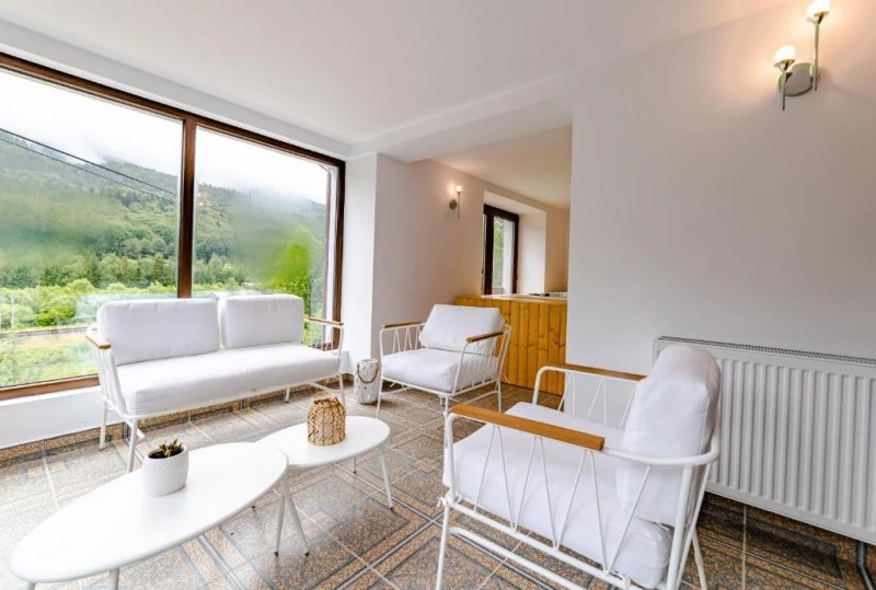 Bușteni Cazare | Hotel-apartament (K1582-46) Imaginea poate fi supusă drepturilor de autor. Se recomandă contactarea titularului drepturilor.