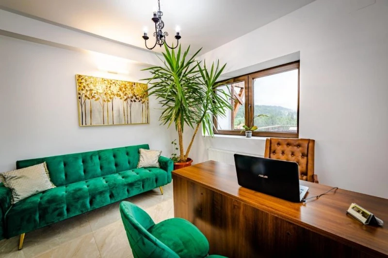 Bușteni Cazare | Hotel-apartament (K1582-61) Imaginea poate fi supusă drepturilor de autor. Se recomandă contactarea titularului drepturilor.