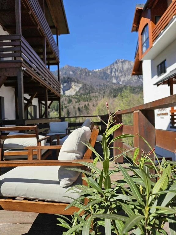 Bușteni Cazare | Hotel-apartament (K1582-79) Imaginea poate fi supusă drepturilor de autor. Se recomandă contactarea titularului drepturilor.