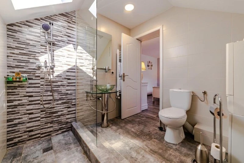Bușteni Szállás | Hotel‑apartman (K1583-75) A kép szerzői jogvédelem alatt állhat. Javasolt a kapcsolatfelvétel a jog tulajdonossal.