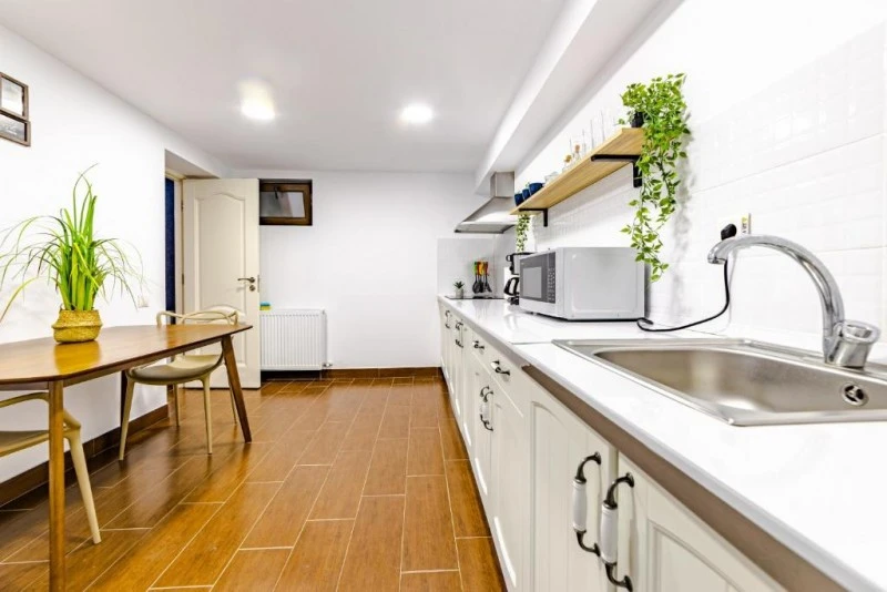 Bușteni Cazare | Hotel-apartament (K1584-4) Imaginea poate fi supusă drepturilor de autor. Se recomandă contactarea titularului drepturilor. Bușteni Cazare | Hotel-apartament (K1584-4) Imaginea poate fi supusă drepturilor de autor. Se recomandă contactarea titularului drepturilor.