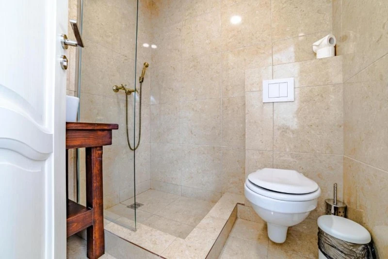 Bușteni Szállás | Hotel‑apartman (K1584-40) A kép szerzői jogvédelem alatt állhat. Javasolt a kapcsolatfelvétel a jog tulajdonossal. Bușteni Szállás | Hotel‑apartman (K1584-40) A kép szerzői jogvédelem alatt állhat. Javasolt a kapcsolatfelvétel a jog tulajdonossal.