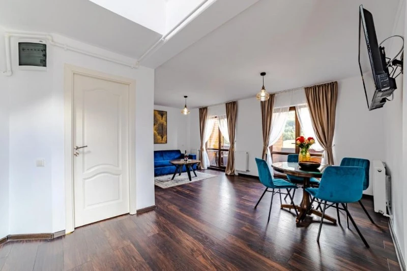 Bușteni Szállás | Hotel‑apartman (K1584-49) A kép szerzői jogvédelem alatt állhat. Javasolt a kapcsolatfelvétel a jog tulajdonossal. Bușteni Szállás | Hotel‑apartman (K1584-49) A kép szerzői jogvédelem alatt állhat. Javasolt a kapcsolatfelvétel a jog tulajdonossal.