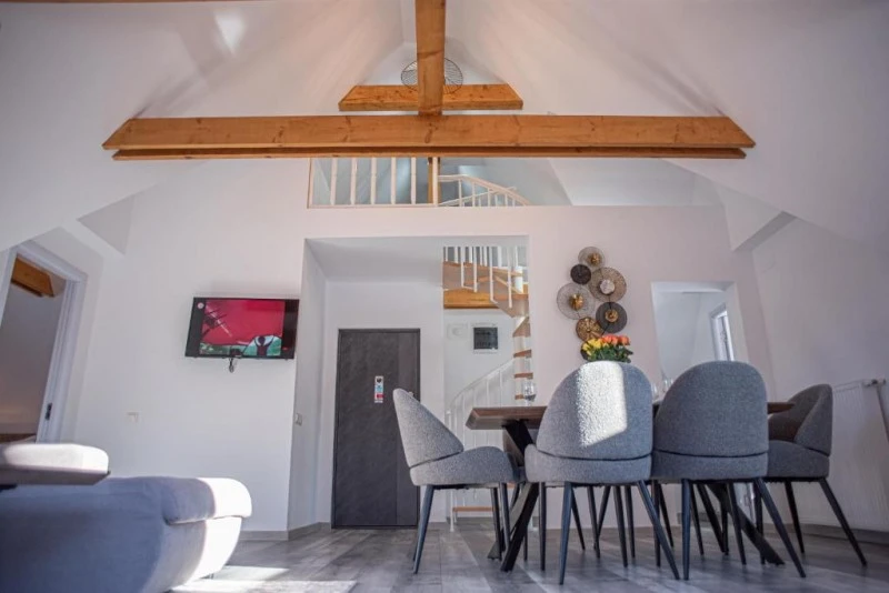 Bușteni Szállás | Hotel‑apartman (K1586-19) A kép szerzői jogvédelem alatt állhat. Javasolt a kapcsolatfelvétel a jog tulajdonossal. Bușteni Szállás | Hotel‑apartman (K1586-19) A kép szerzői jogvédelem alatt állhat. Javasolt a kapcsolatfelvétel a jog tulajdonossal.