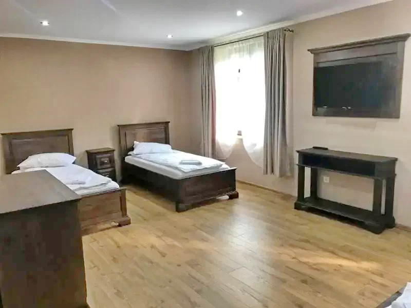 Fehérvölgy Szállás | Panzió (K0030-9) A kép szerzői jogvédelem alatt állhat. Javasolt a kapcsolatfelvétel a jog tulajdonossal. Fehérvölgy Szállás | Panzió (K0030-9) A kép szerzői jogvédelem alatt állhat. Javasolt a kapcsolatfelvétel a jog tulajdonossal.